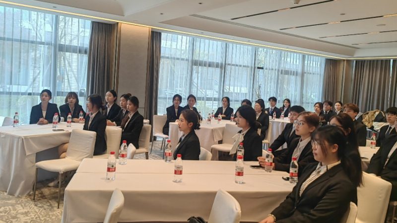 出境游十大热门目的地，价格如何？揭秘性价比之选**